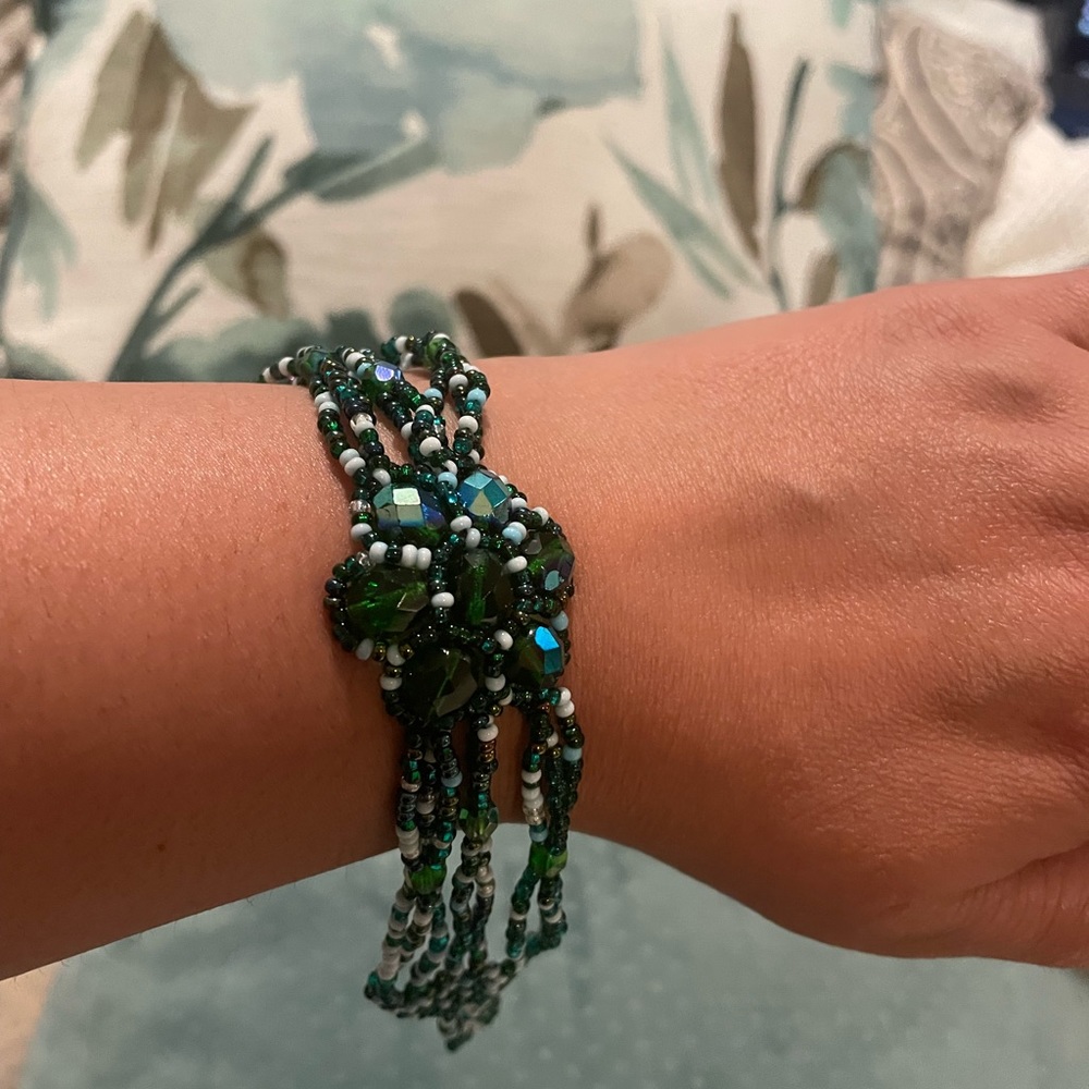 Flower Beaded Bracelet